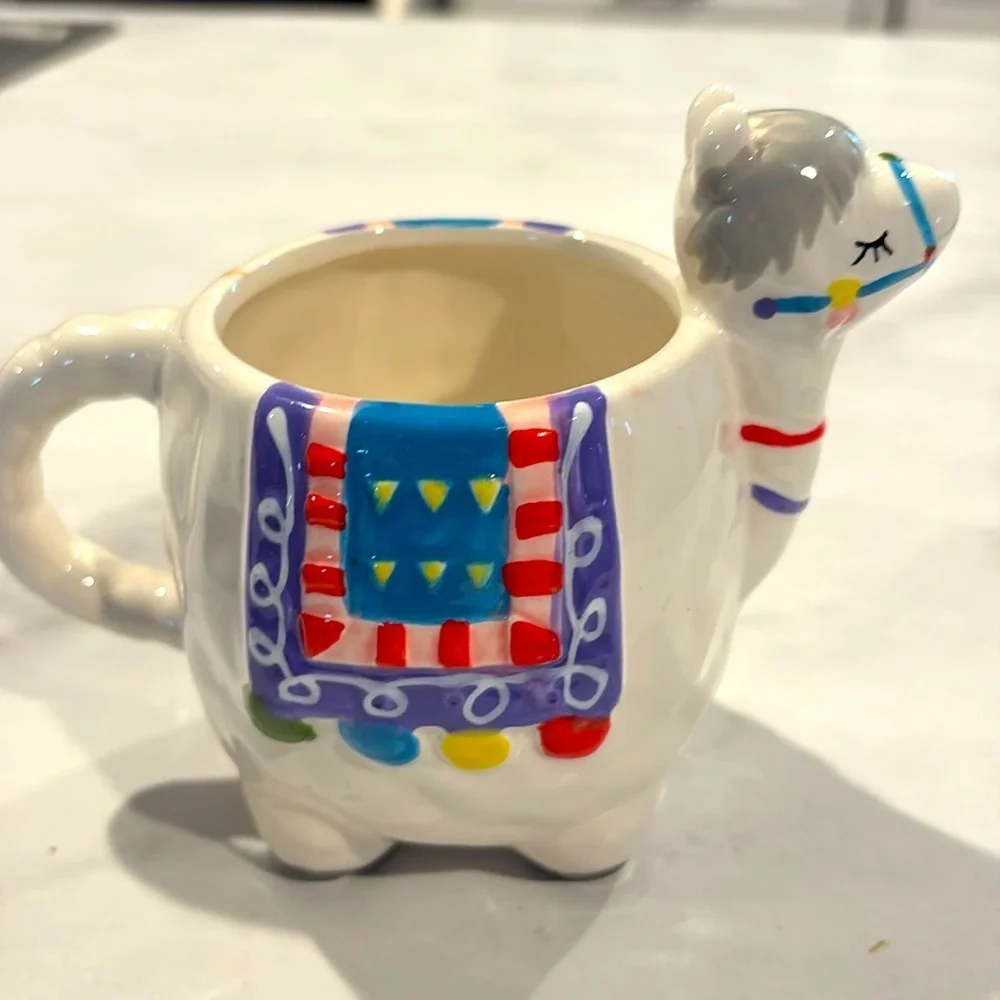Lama decorative mug small size.